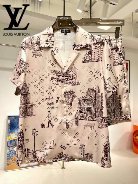 Picture of LV Shirt Pant Suits _SKULVM-3XL24cx2123098